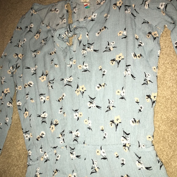 ROMPER - Picture 3 of 4